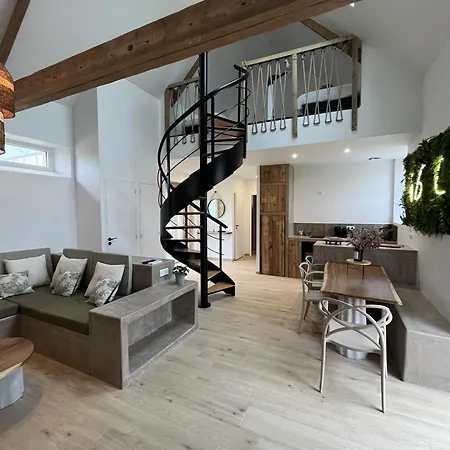 Domaine Du Grand Caugy 호텔