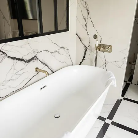 호텔 Domaine Du Grand Caugy