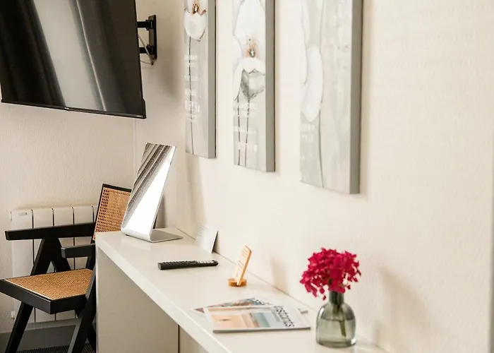 Domaine Du Grand Caugy Hotel